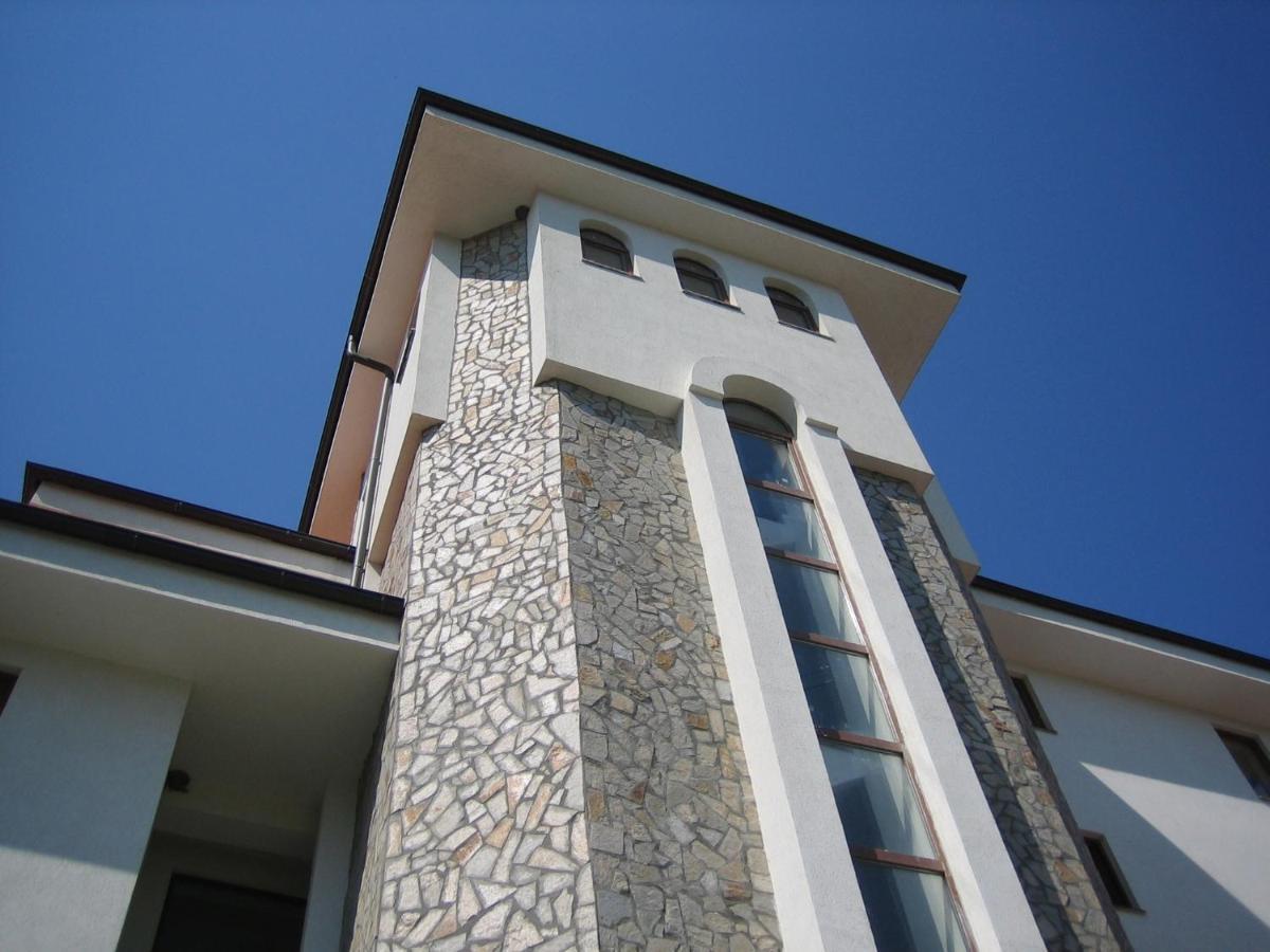 Chateau Del Mar Holiday Apartments Napospart Kültér fotó