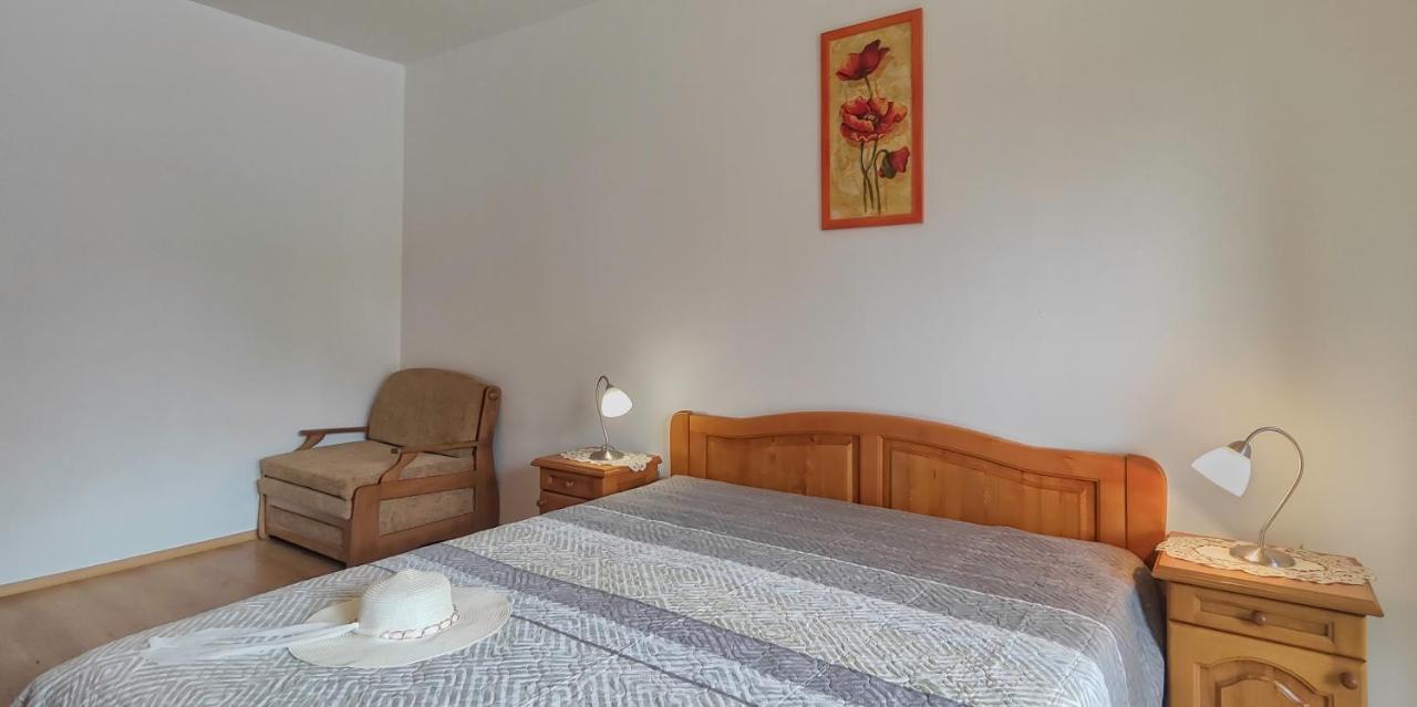 Chateau Del Mar Holiday Apartments Napospart Kültér fotó
